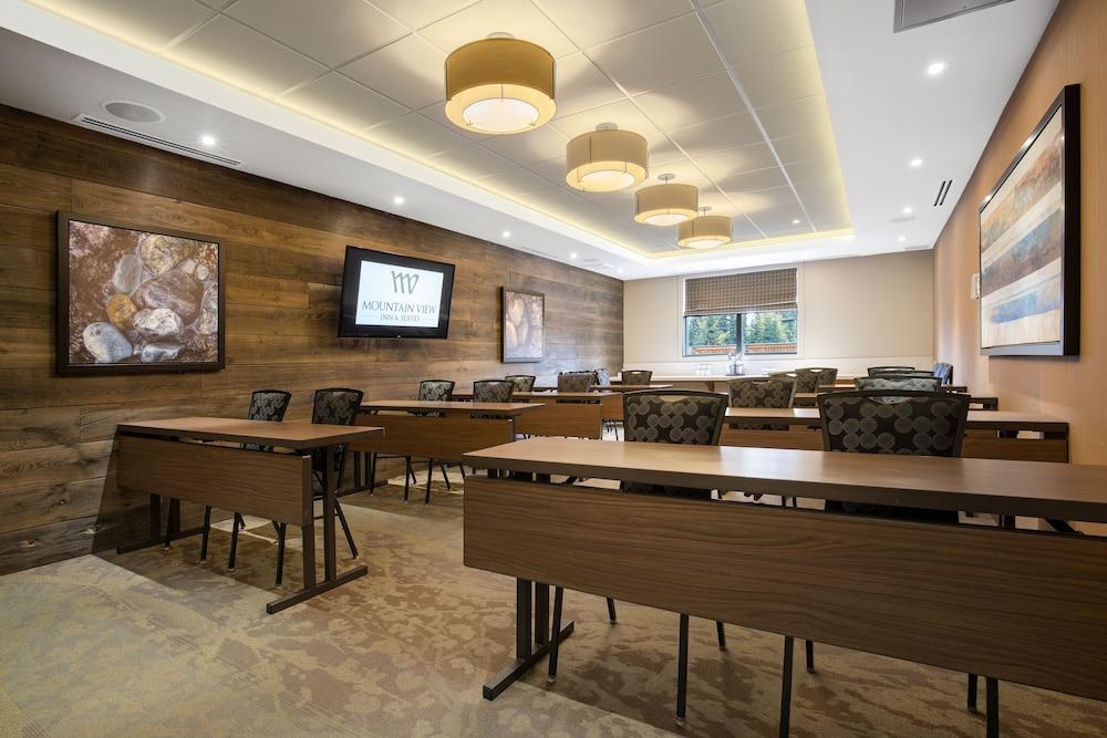 Sundre Mountain View Inn & Suites מראה חיצוני תמונה