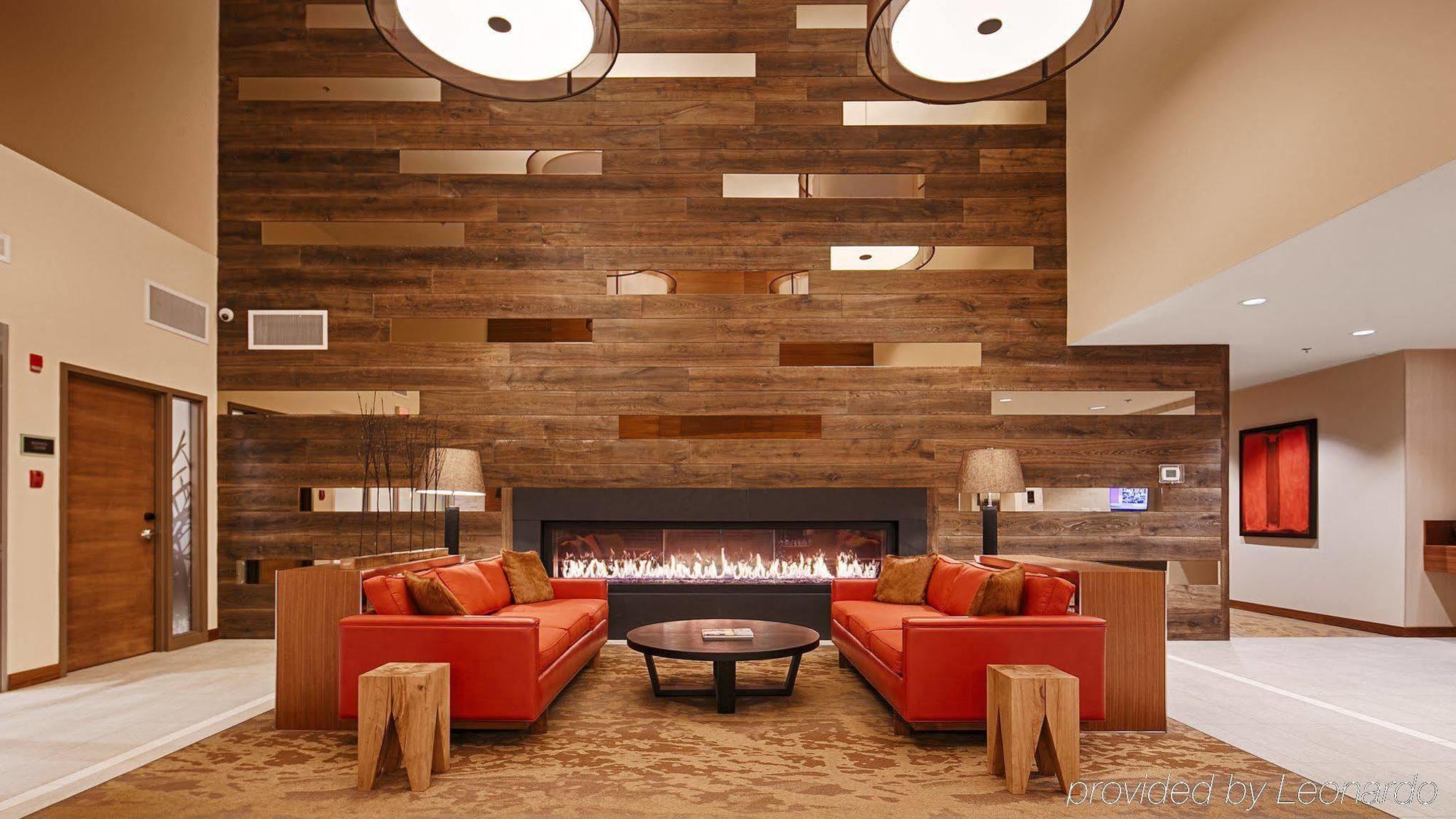 Sundre Mountain View Inn & Suites מראה חיצוני תמונה