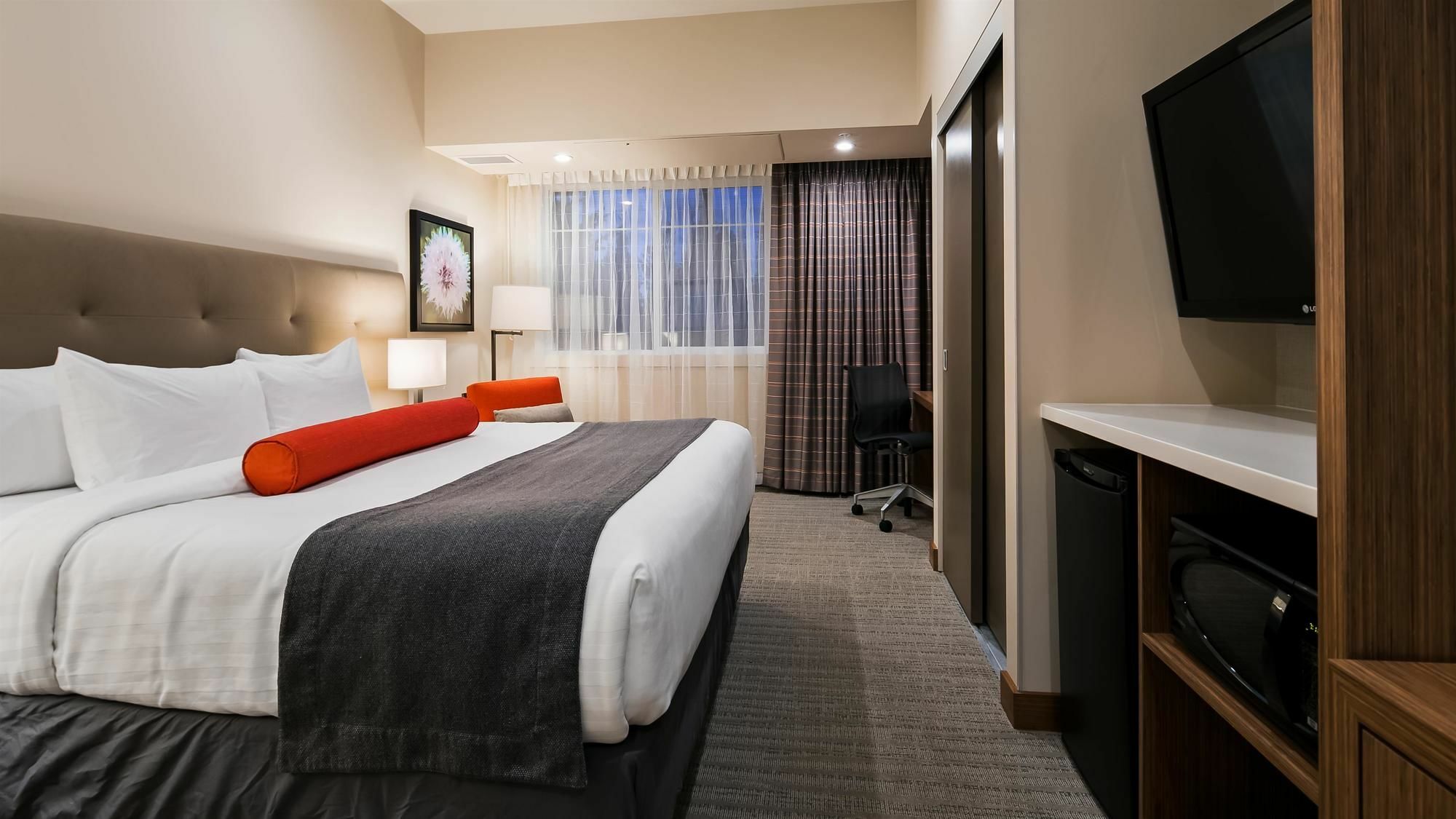 Sundre Mountain View Inn & Suites מראה חיצוני תמונה