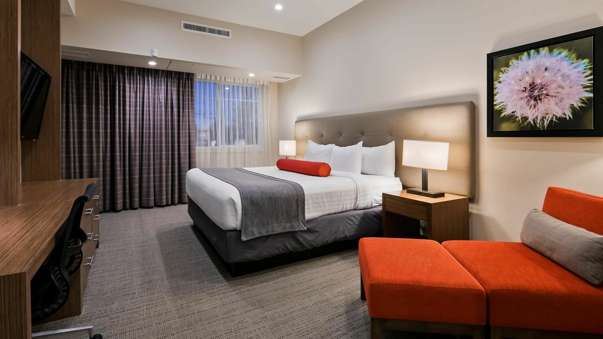 Sundre Mountain View Inn & Suites מראה חיצוני תמונה