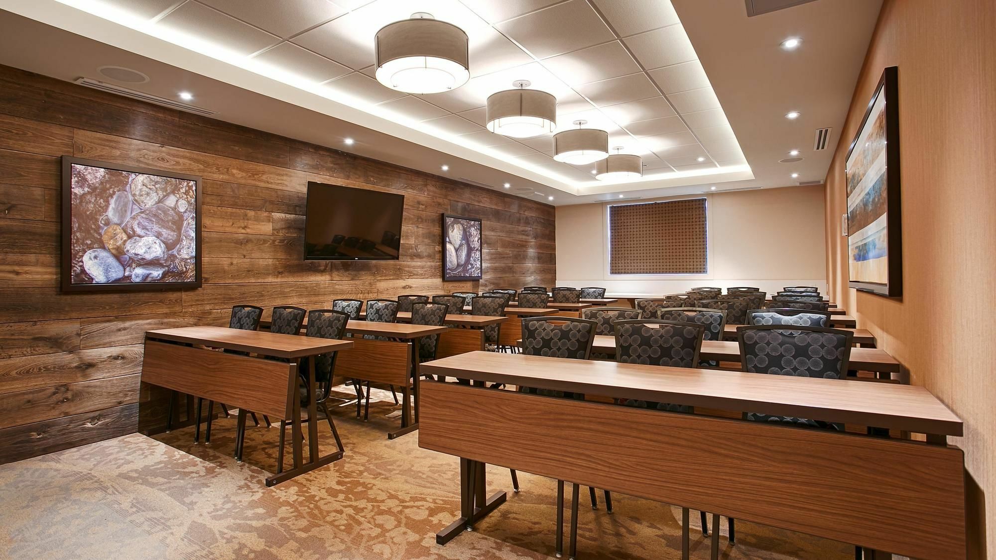 Sundre Mountain View Inn & Suites מראה חיצוני תמונה