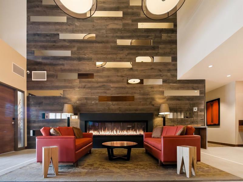 Sundre Mountain View Inn & Suites מראה חיצוני תמונה